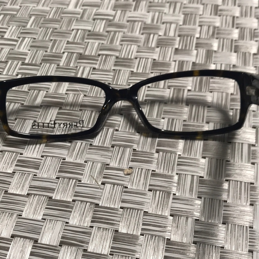 Perry Ellis Frame - Picture 3 of 8
